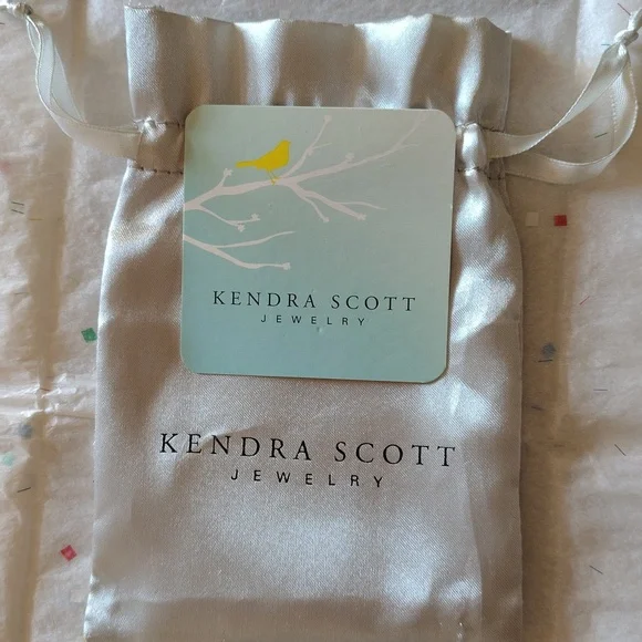 KENDRA SCOTT FLOWER PETAL RING 7 - Picture 5 of 7